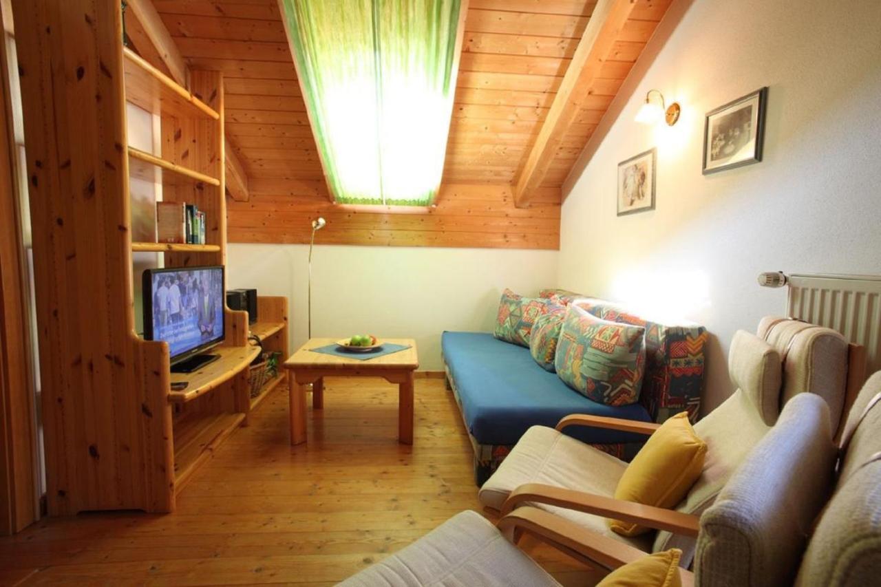 Apartmenthaus Fuerstenzeche แลม ภายนอก รูปภาพ